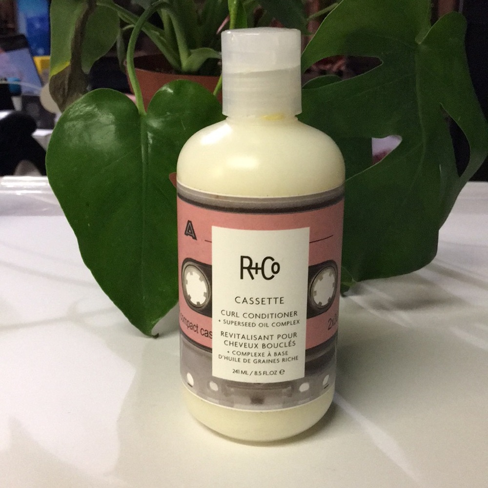 R+Co CASSETTE Curl Conditioner